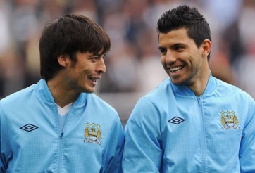 Man City có nguy cơ mất David Silva ở trận đối đầu với Arsenal